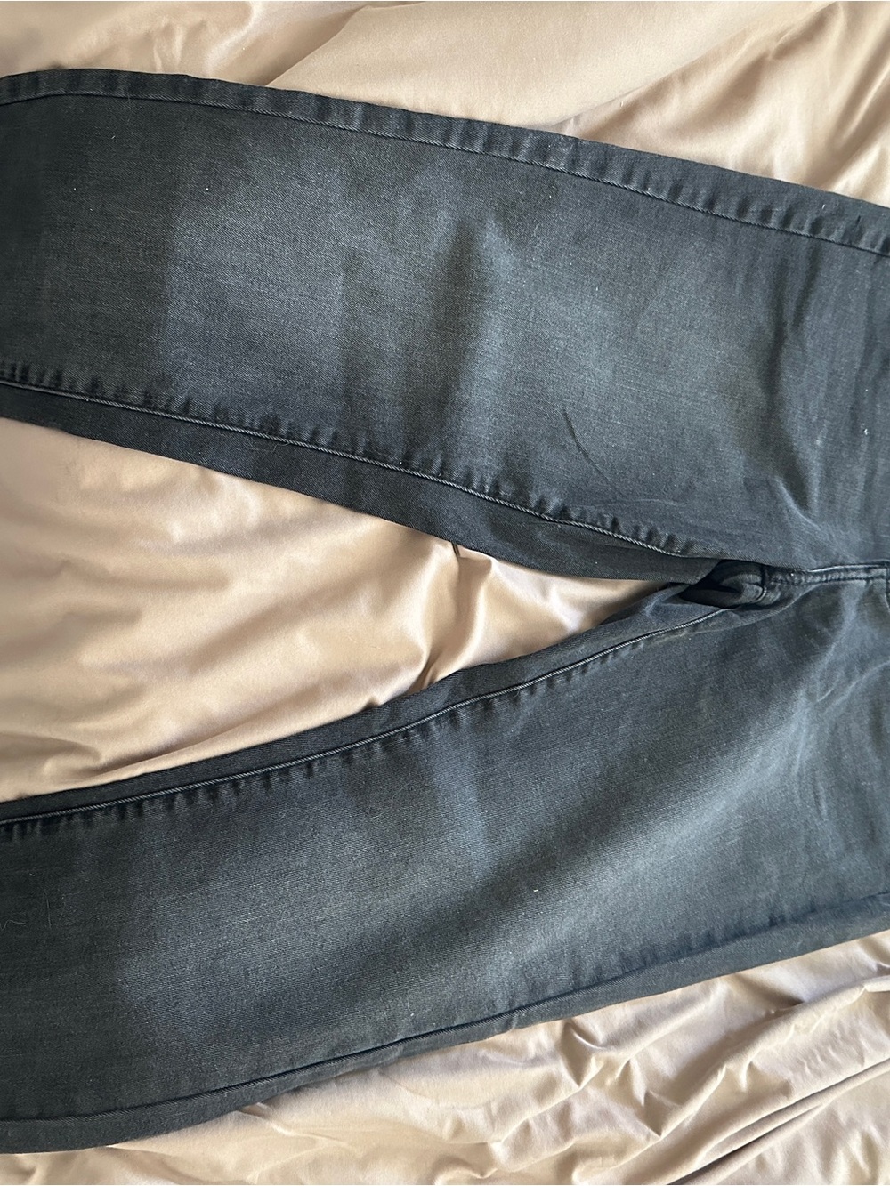 Universal Thread Women's High-Rise Skinny Jeans in Faded Black
